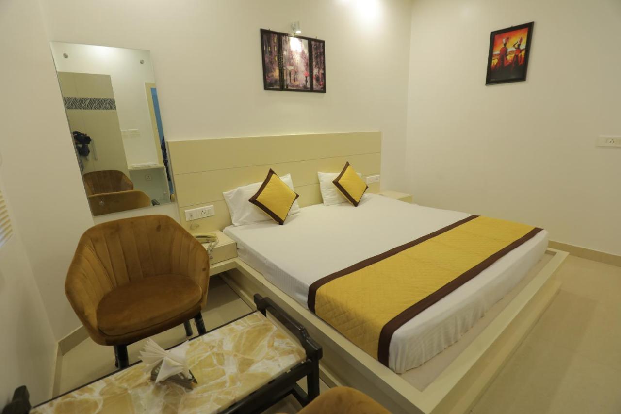Hotel Sahib'S Red Carpet - Family & Corporate Hotel Chain Agra  Luaran gambar